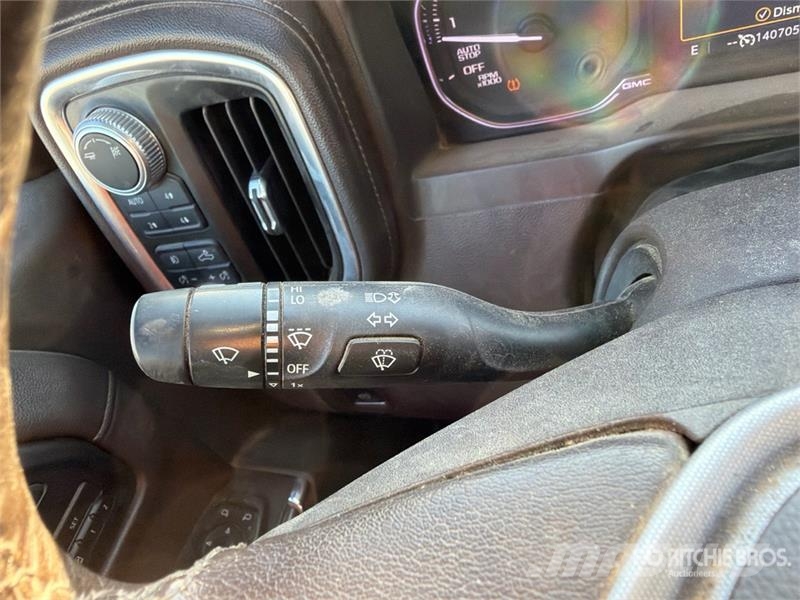 GMC Sierra 1500 Otros