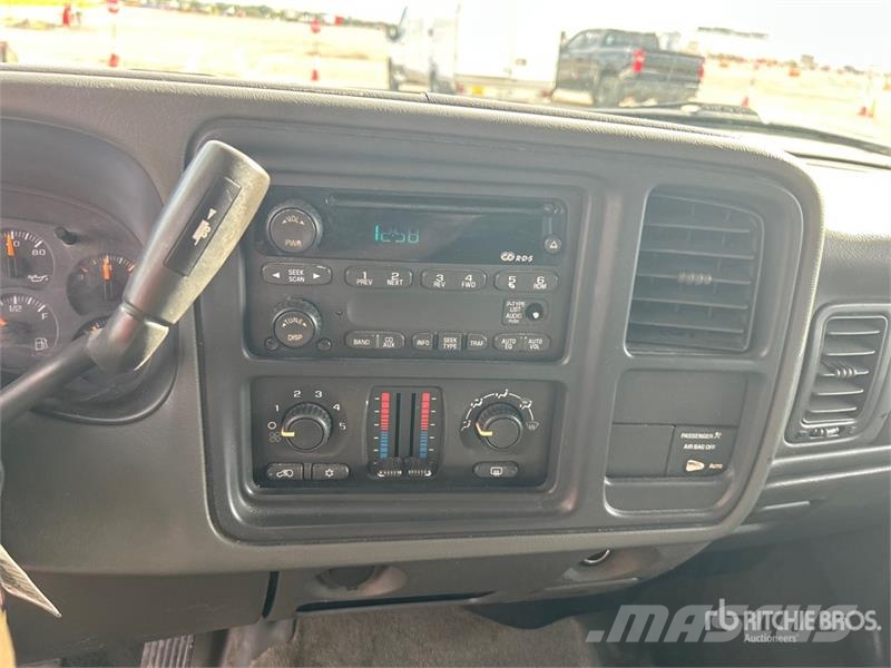 GMC Sierra 1500 Прочие фургоны