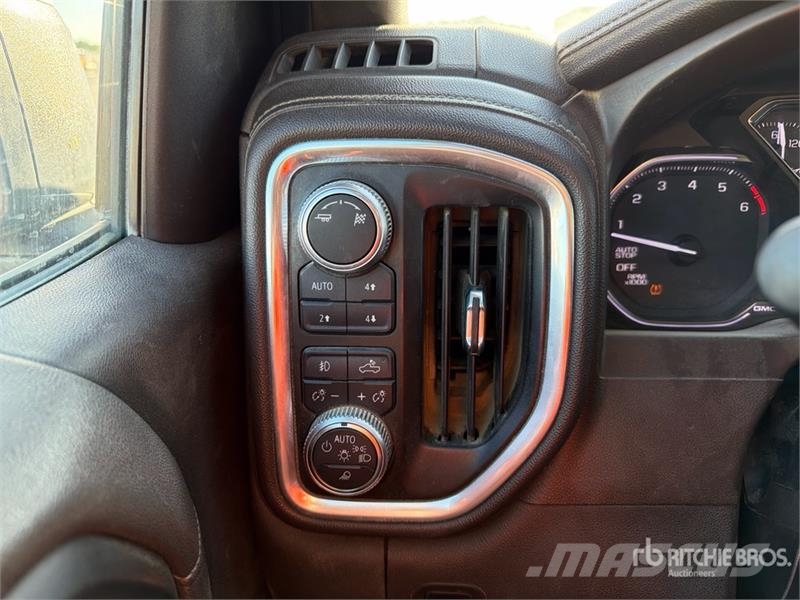 GMC Sierra 1500 Otros
