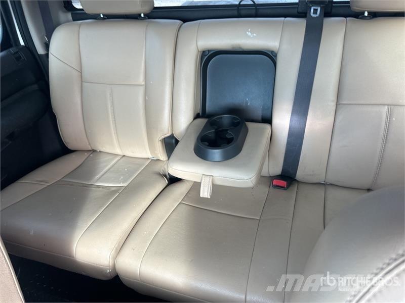 GMC Sierra 1500 4x4 Crew Cab Flatbed Truck Kamioni sa otvorenim sandukom