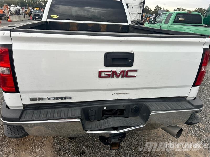 GMC Sierra 2500HD 其他