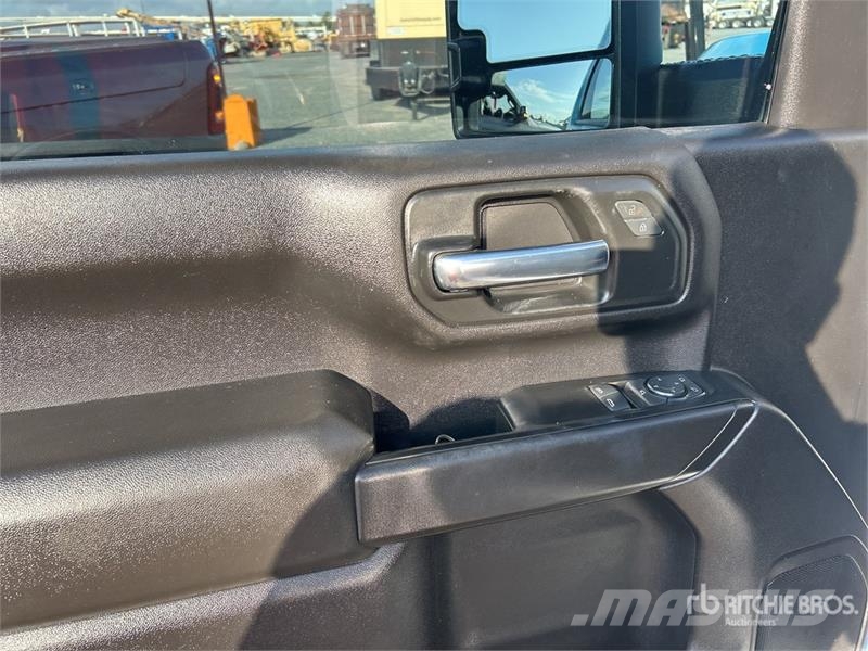 GMC Sierra 2500HD Outros