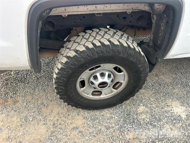 GMC Sierra 2500HD 其他
