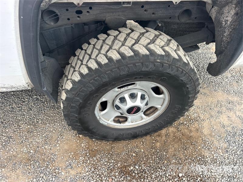 GMC Sierra 2500HD 其他