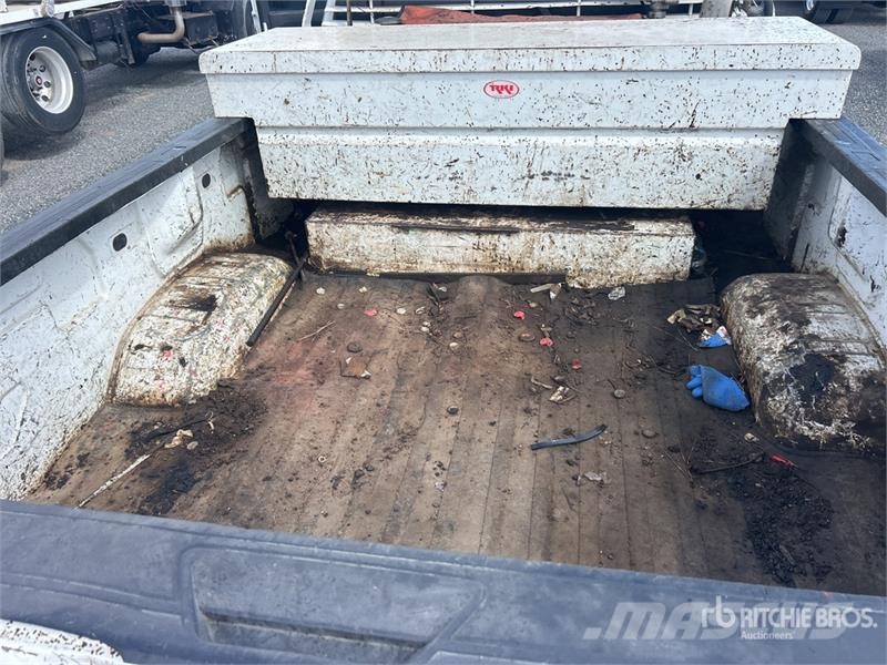 GMC Sierra 2500HD Drugi