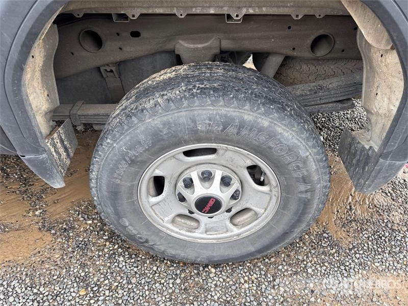 GMC Sierra 2500HD Otros
