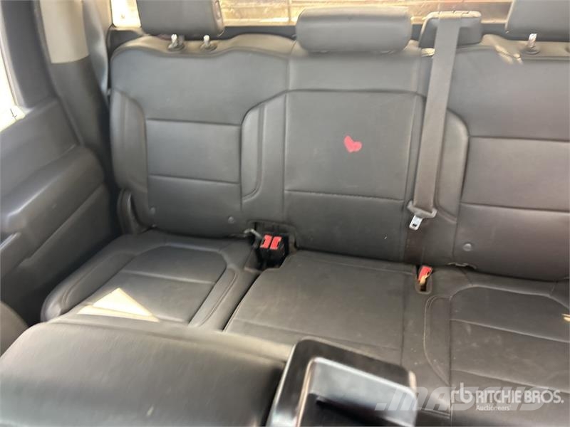 GMC Sierra 2500HD Drugi