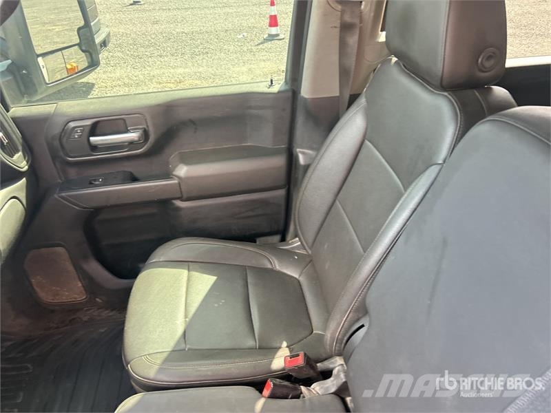 GMC Sierra 2500HD Drugi