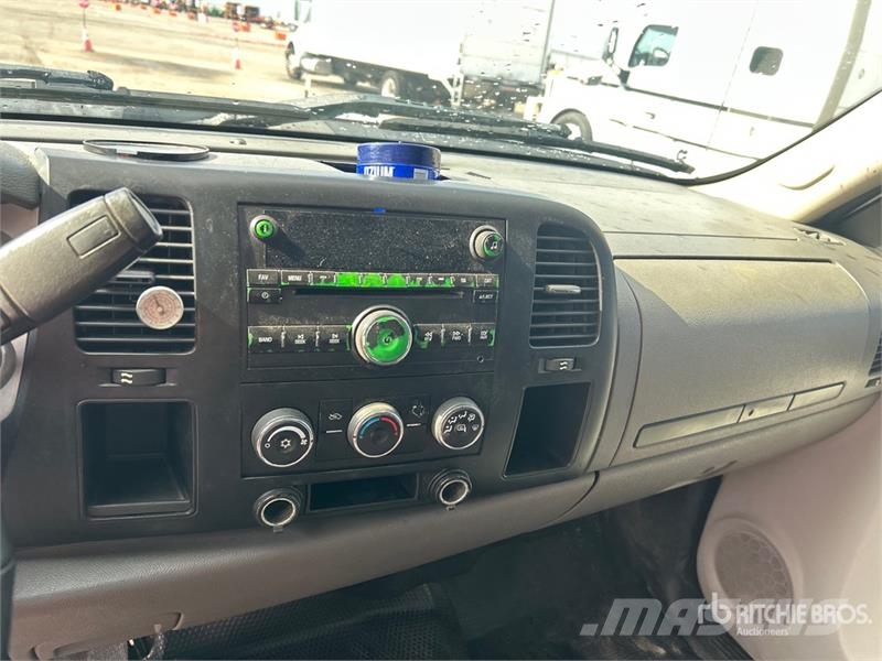 GMC Sierra 2500HD Kita