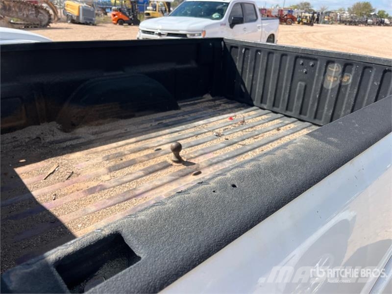 GMC Sierra 2500HD أخرى