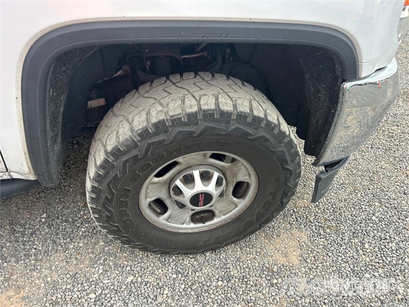 GMC Sierra 2500HD 其他