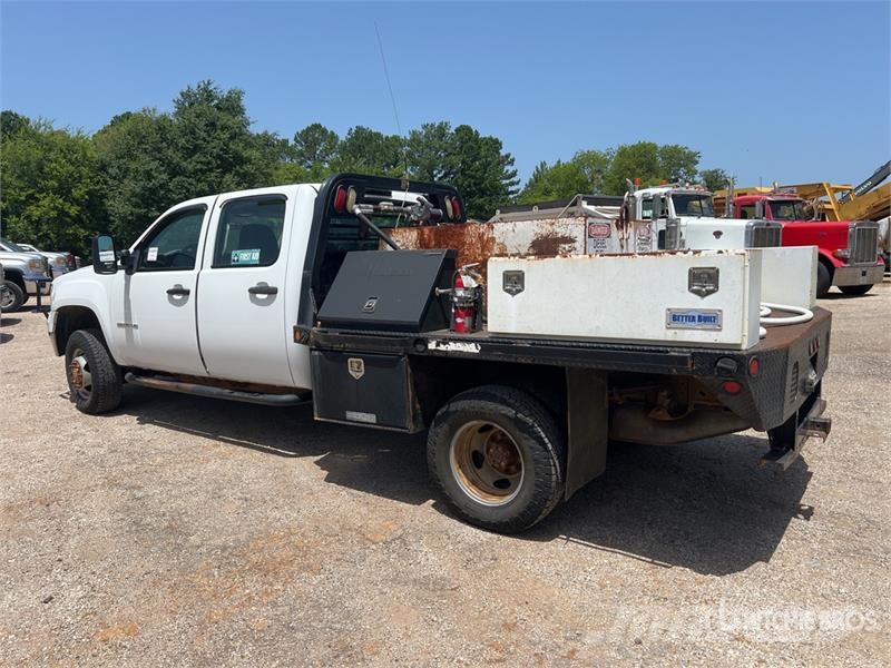 GMC Sierra 3500HD 4x4 Crew Cab Flatbed Truck Kamioni sa otvorenim sandukom