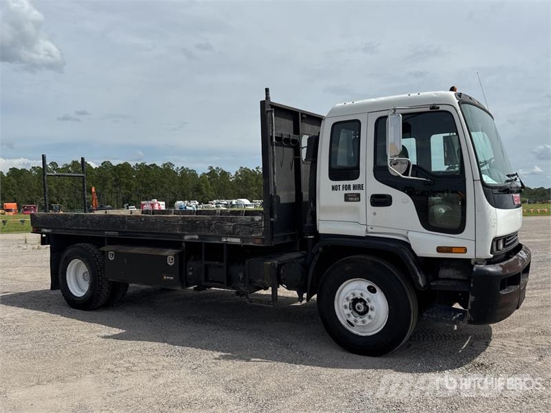 GMC T7500 4x2 Flatbed Truck Flatbed / Dropside trucks