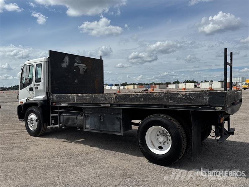 GMC T7500 4x2 Flatbed Truck Flatbed / Dropside trucks