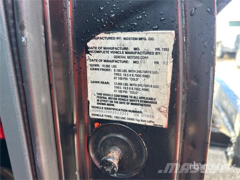 GMC TopKick 6500 LoPro 4x2 Rollback Truck Puksiirid