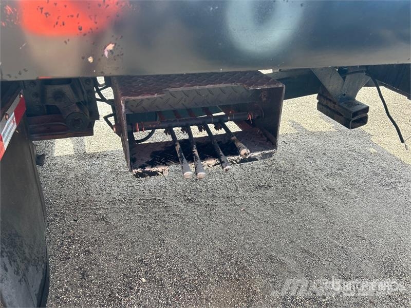 GMC TopKick 6500 LoPro 4x2 Rollback Truck Puksiirid