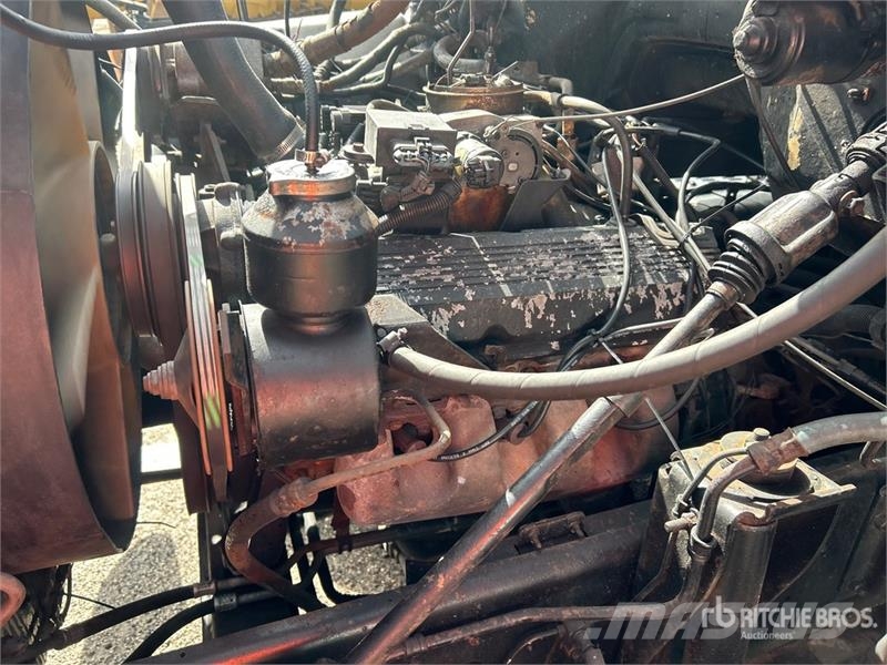 GMC TopKick 6500 LoPro 4x2 Rollback Truck Puksiirid