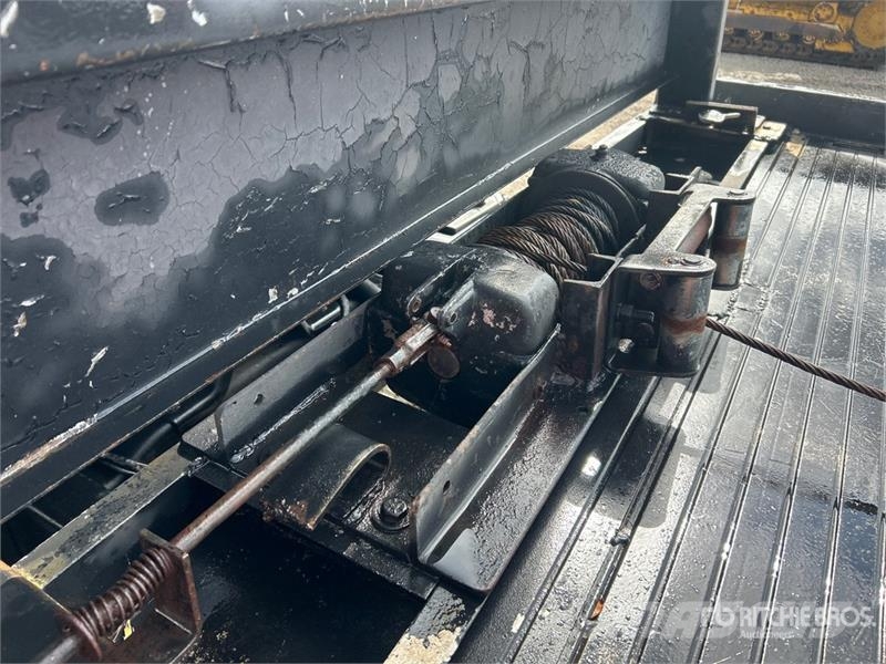 GMC TopKick 6500 LoPro 4x2 Rollback Truck Puksiirid