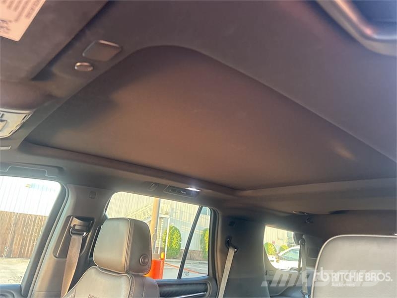 GMC Yukon Denali 4WD SUV Coches