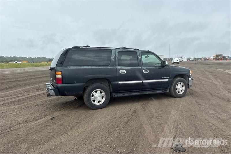 GMC Yukon XL 2WD SUV 汽车