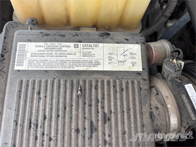 GMC Yukon XL 2WD SUV 汽车