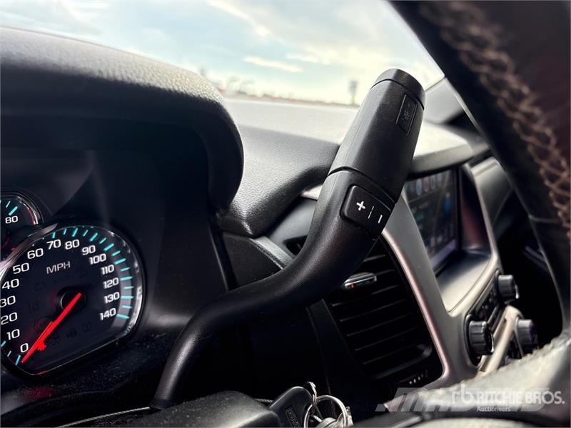 GMC Yukon XL SLE 2WD SUV Biler