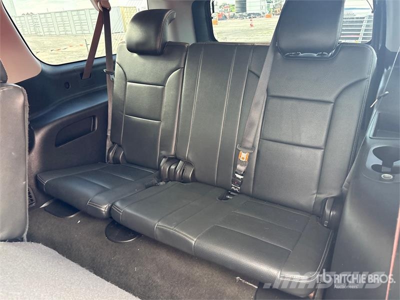GMC Yukon XL SLE 2WD SUV Biler