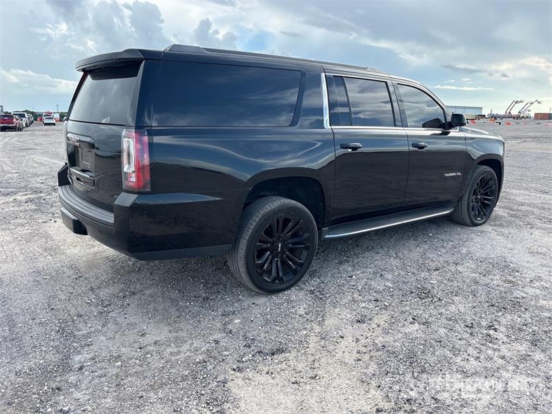 GMC Yukon XL SLE 2WD SUV Biler