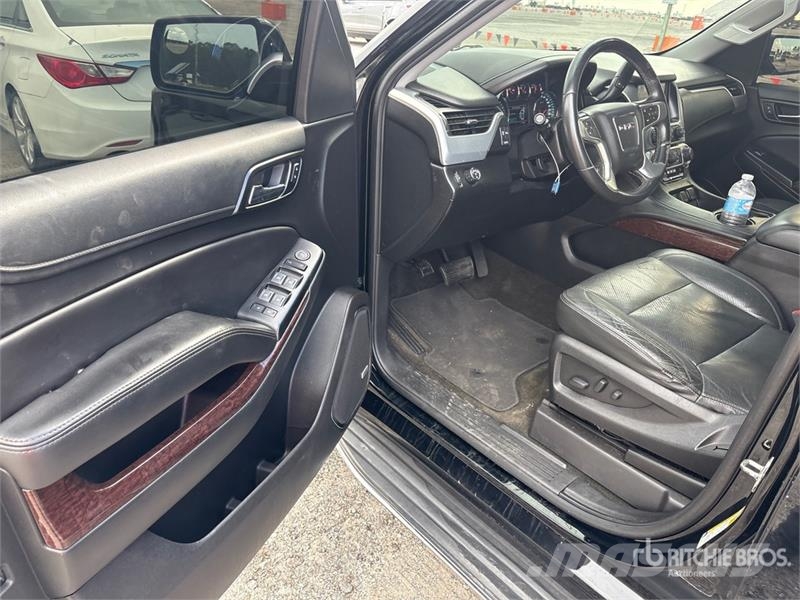 GMC Yukon XL SLE 2WD SUV Biler