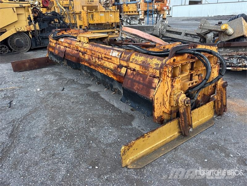 Gomaco 9000 Trimmer and Placer 其他