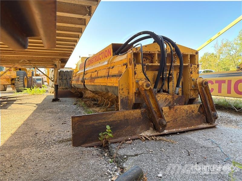 Gomaco 9500 Trimmer and Placer Sonstige Baumaschinen
