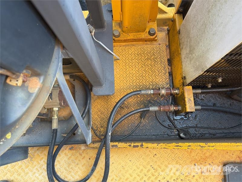 Gomaco 9500 Trimmer and Placer Sonstige Baumaschinen