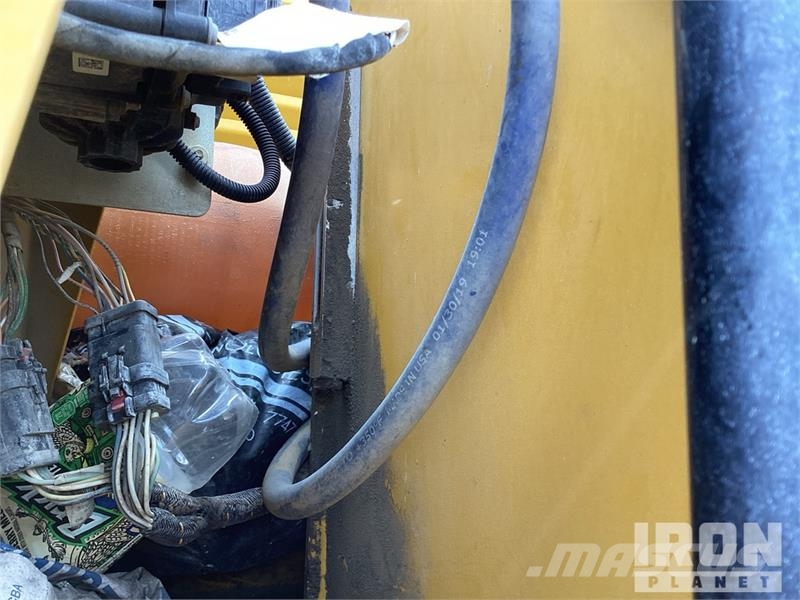 Gomaco 9500 Trimmer and Placer 其他