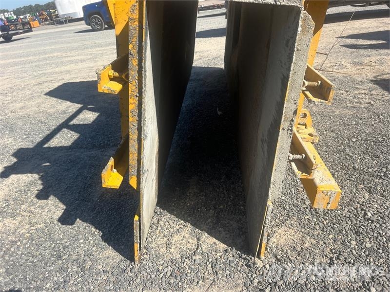 Gomaco BM12-14184 Concrete Forms 混凝土配件