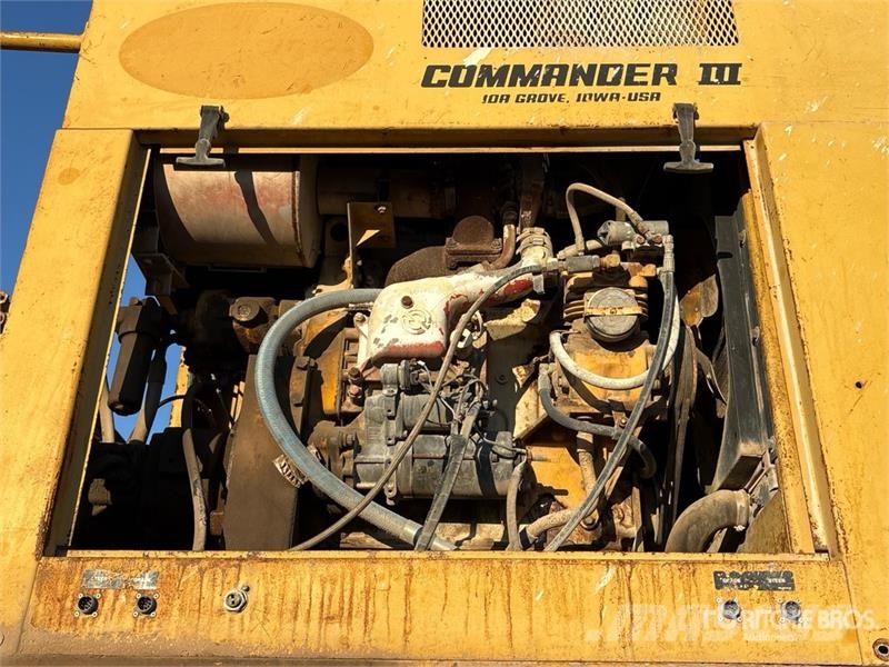 Gomaco Commander III Slip Form Paver Бетоноукладчики