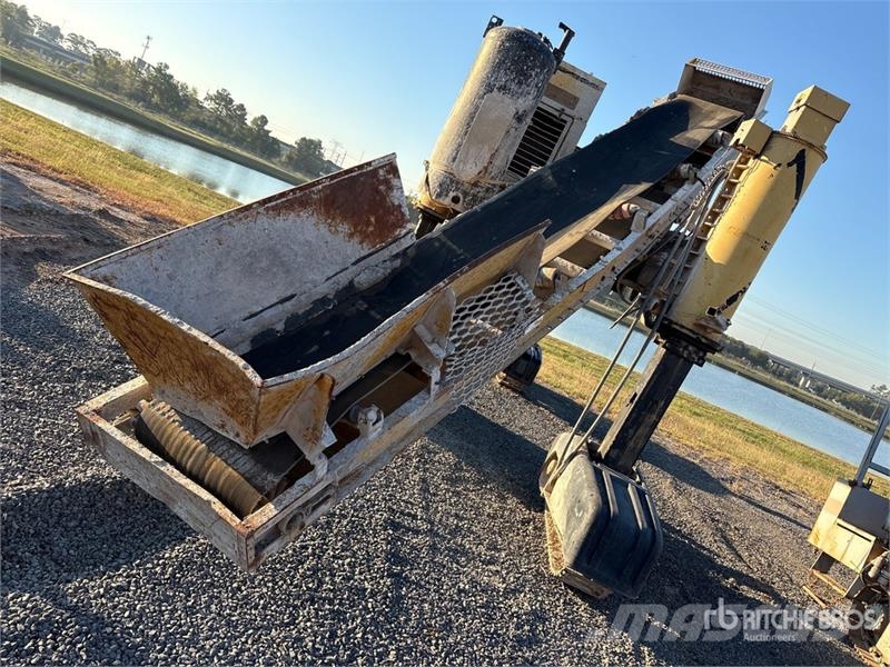 Gomaco Commander III Slip Form Paver Бетоноукладчики