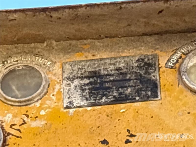 Gomaco Commander III Slip Form Paver Бетоноукладчики