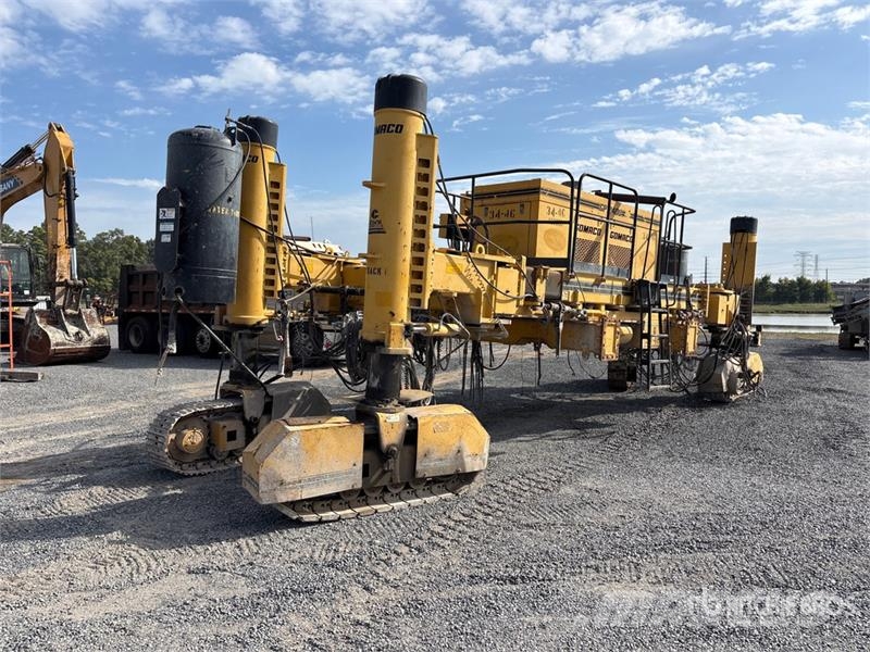 Gomaco GP2400 Slip Form Paver Strassenfertiger