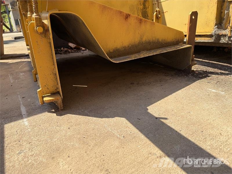 Gomaco GT 60078 Slip Form Paver Betoonilaoturid