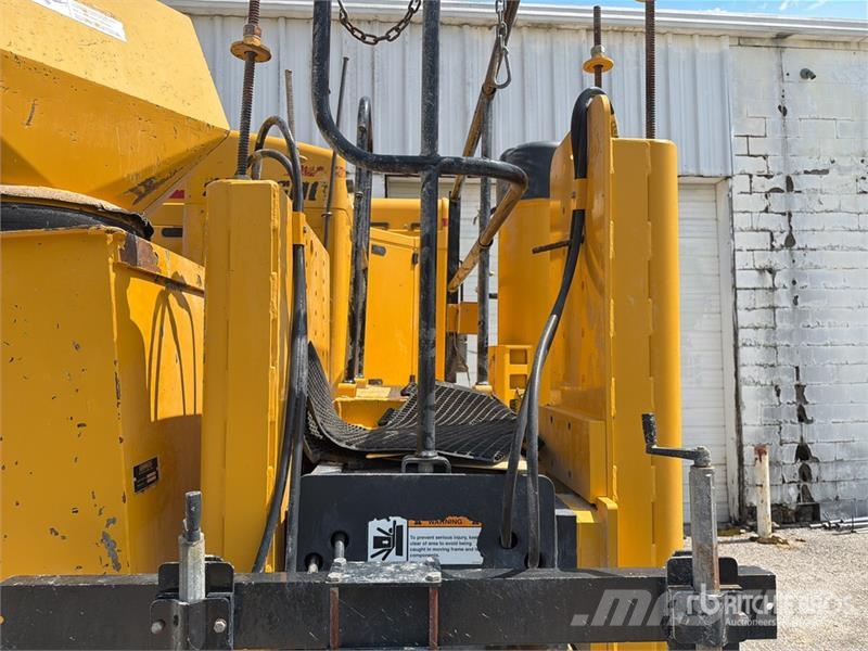 Gomaco GT3600 Curb and Gutter Machine Accesorios