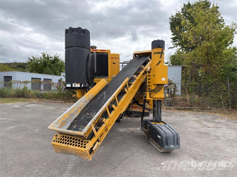 Gomaco GT3600 Curb and Gutter Machine Accesorios