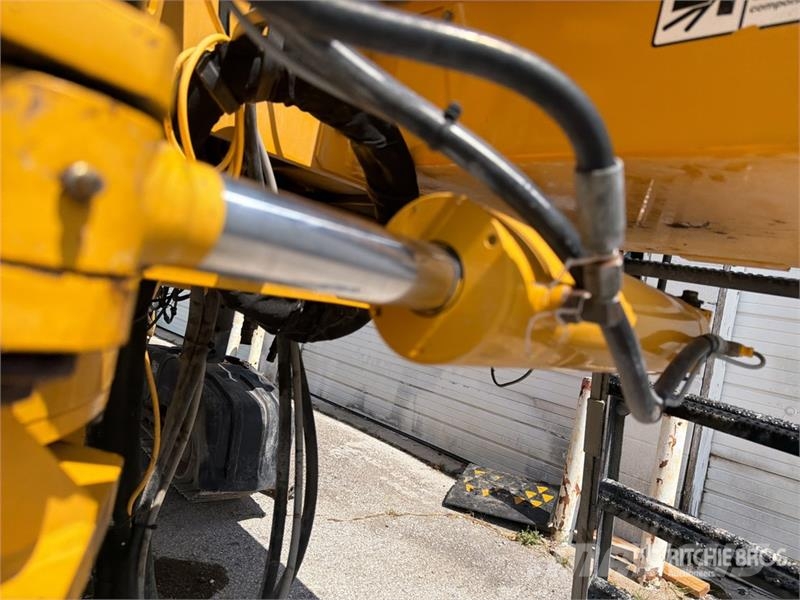 Gomaco GT3600 Curb and Gutter Machine Accesorios