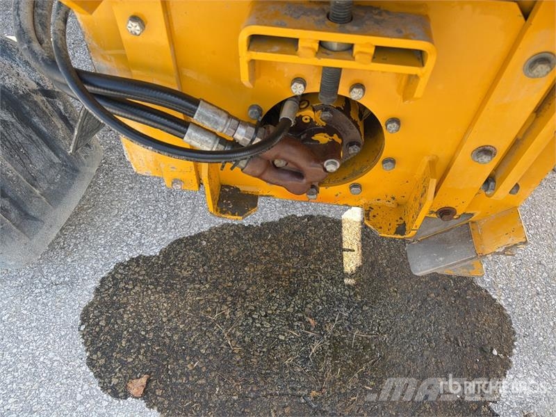 Gomaco GT3600 Curb and Gutter Machine Accesorios