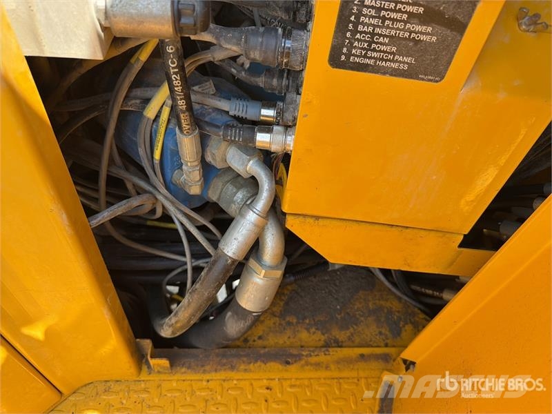 Gomaco GT3600 Curb and Gutter Machine Accesorios