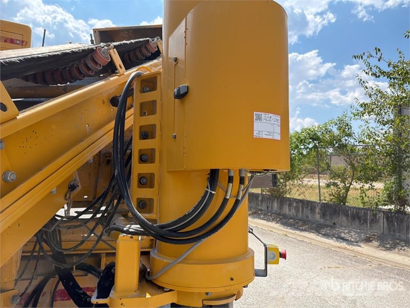 Gomaco GT3600 Curb and Gutter Machine Accesorios