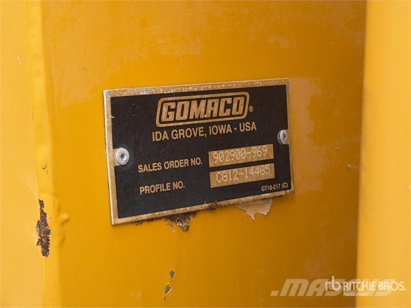Gomaco GT3600 Curb and Gutter Machine Accesorios