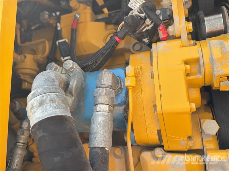 Gomaco GT3600 Curb and Gutter Machine Accesorios