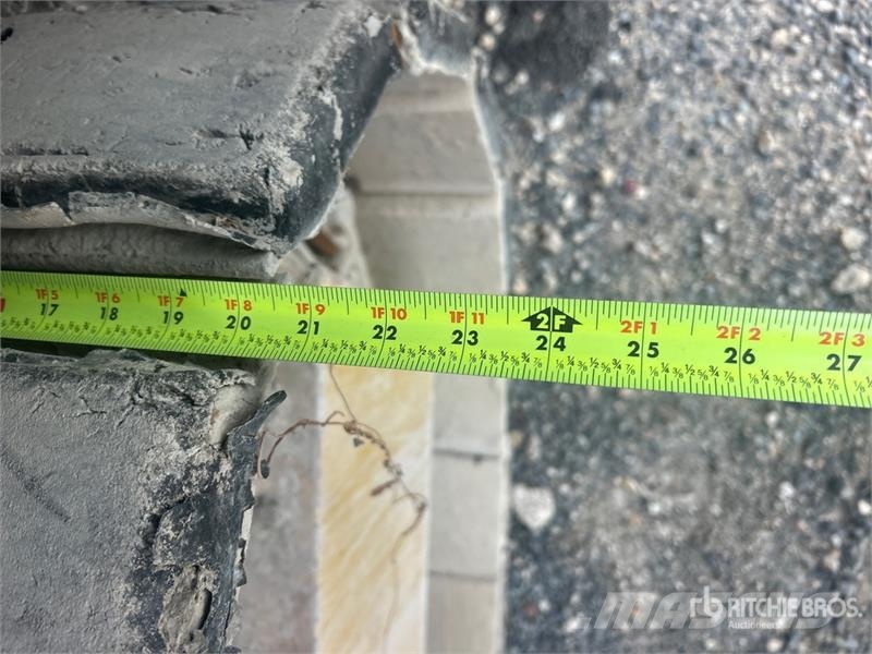 Gomaco GT9500 Concrete accessories