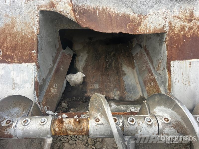 Gomaco GT9500 Concrete accessories