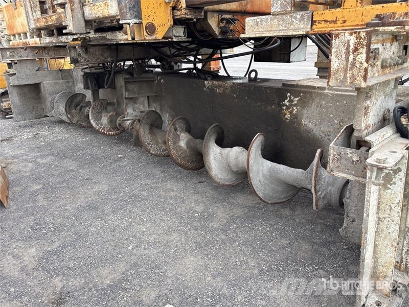 Gomaco PS2600 Concrete Spreader 其他